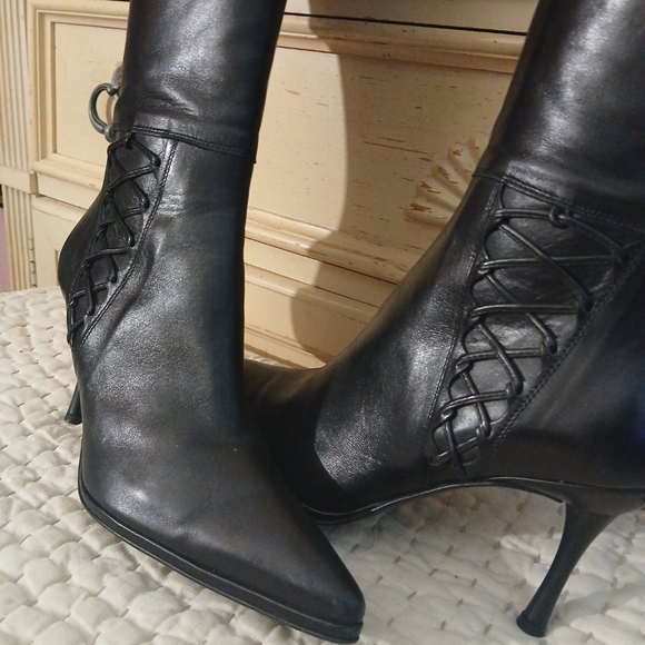 Booties Via Spiga 7.5M..3 inch heel - Picture 7 of 9